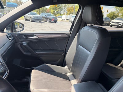 2023 Volkswagen Tiguan SE R-Line Black