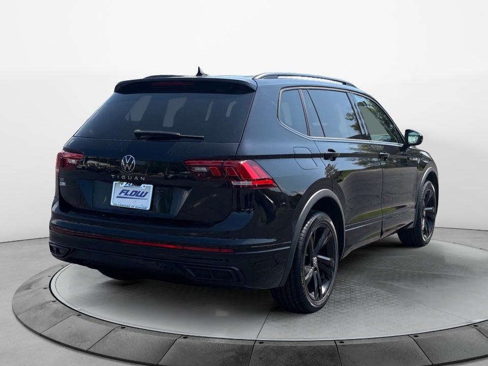 2023 Volkswagen Tiguan SE R-Line Black