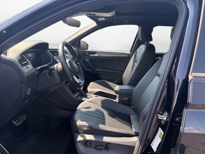 2023 Volkswagen Tiguan SE R-Line Black