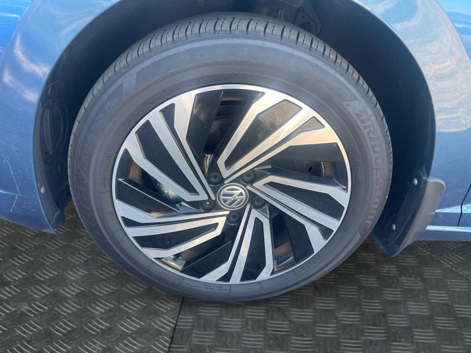 2021 Volkswagen Jetta SEL Premium