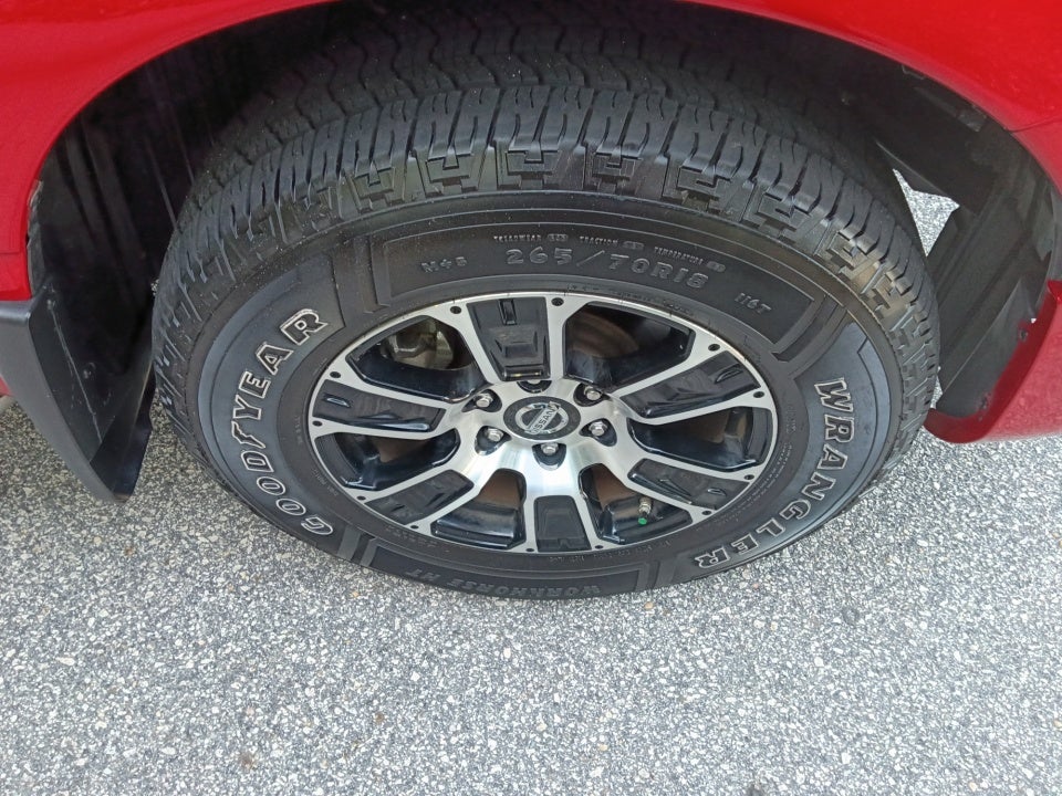 2021 Nissan TITAN SV