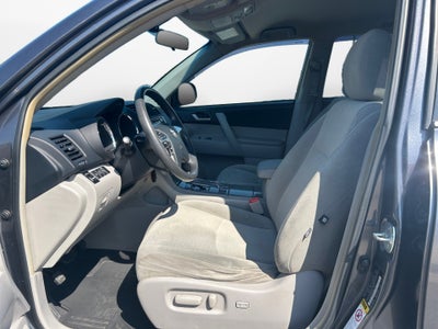 2013 Toyota Highlander Plus