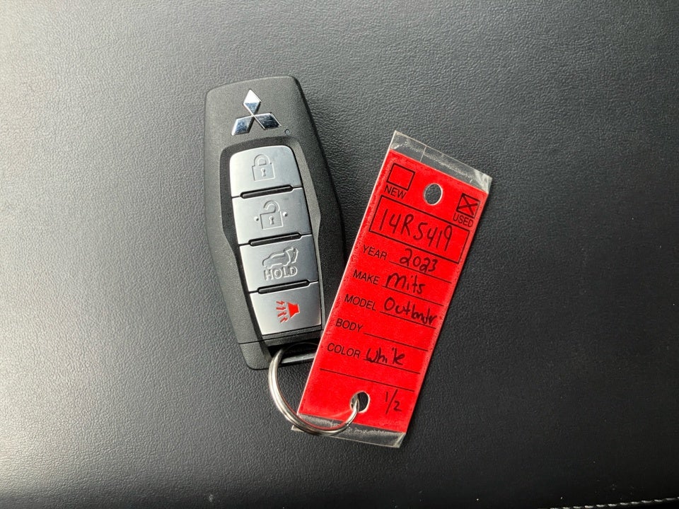 2023 Mitsubishi Outlander SEL