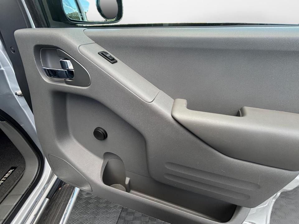 2016 Nissan Frontier S
