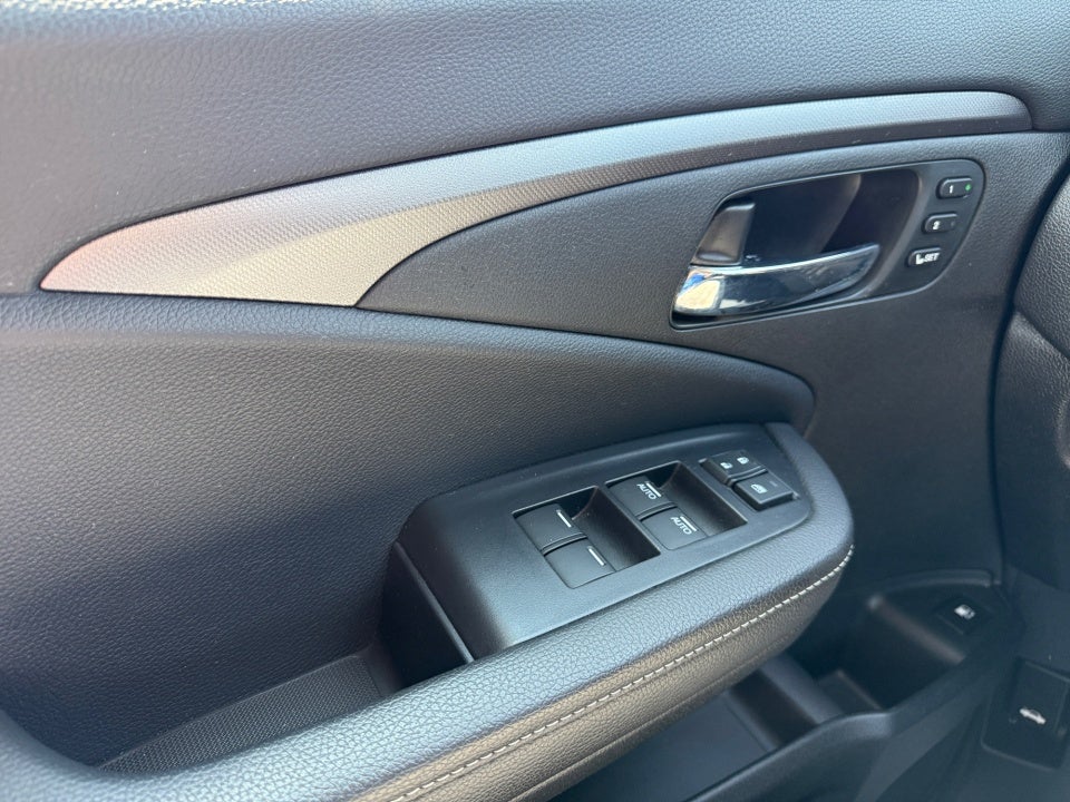 2025 Honda Ridgeline RTL - Photo 36
