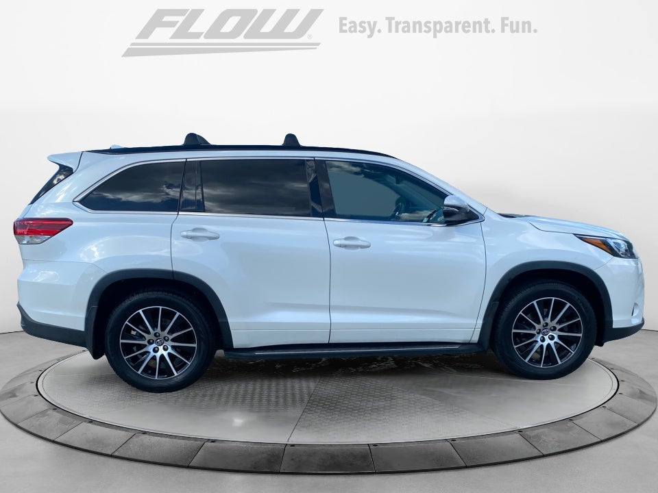 2017 Toyota Highlander SE