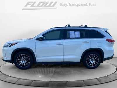 2017 Toyota Highlander SE