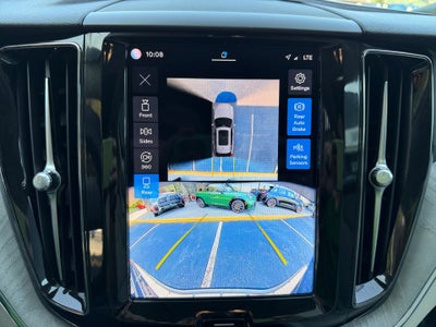 2024 Volvo XC60 Plus Dark Theme