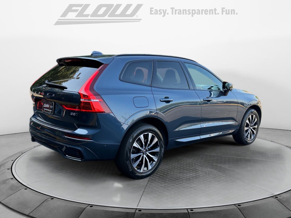 2024 Volvo XC60 Plus Dark Theme