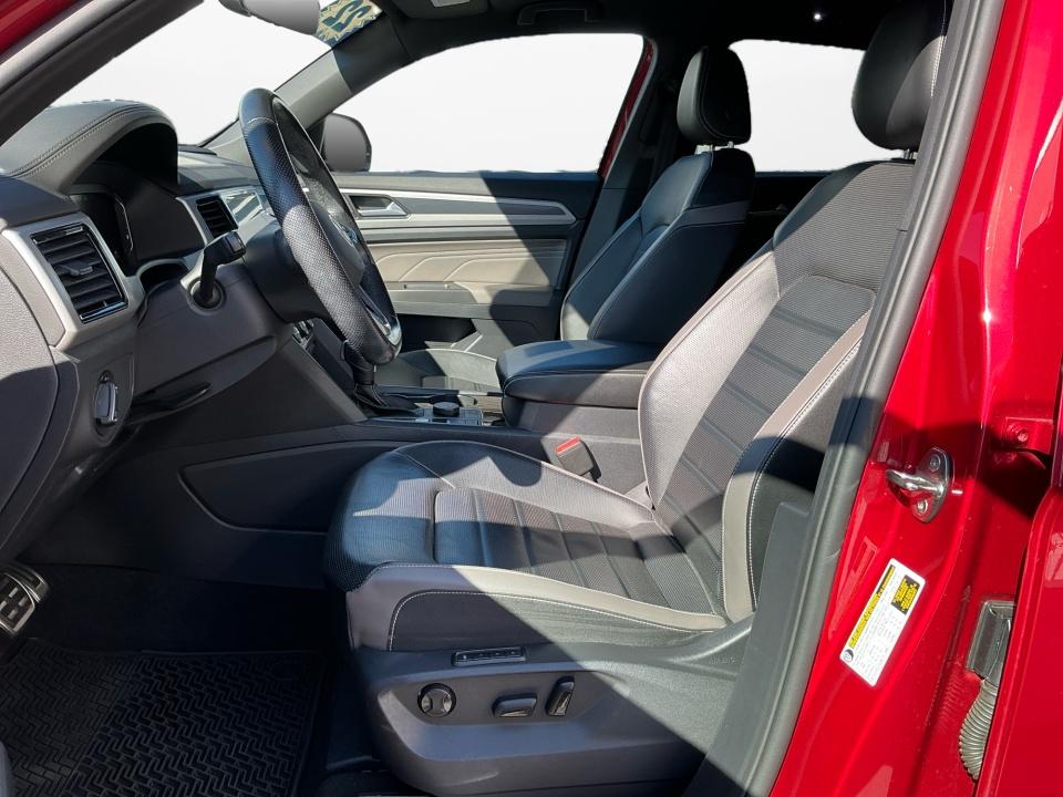 2022 Volkswagen Atlas Cross Sport 3.6L V6 SEL Premium R-Line