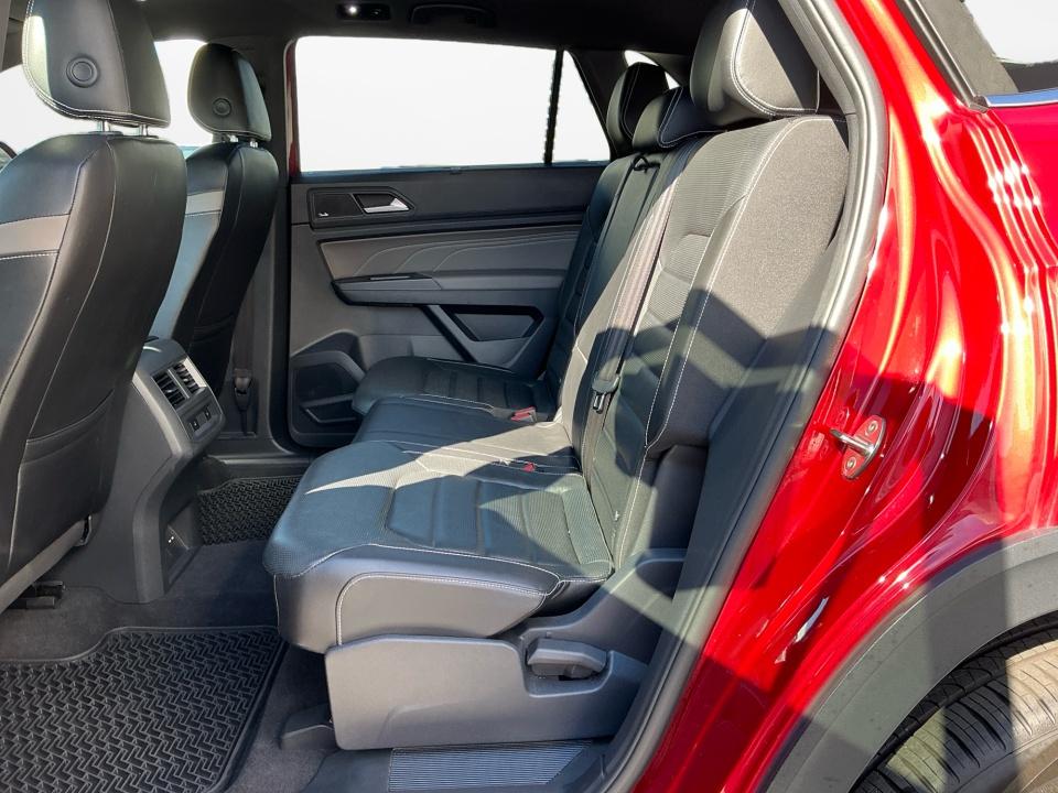 2022 Volkswagen Atlas Cross Sport 3.6L V6 SEL Premium R-Line