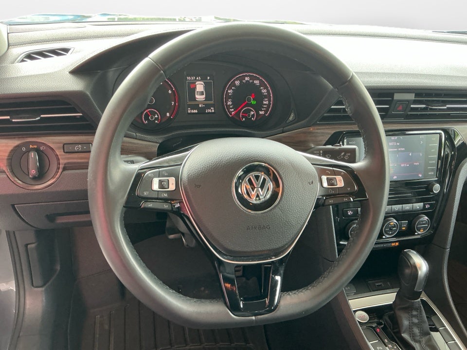 2022 Volkswagen Passat 2.0T Limited Edition