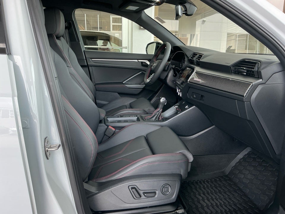 2025 Audi Q3 S line Premium Plus
