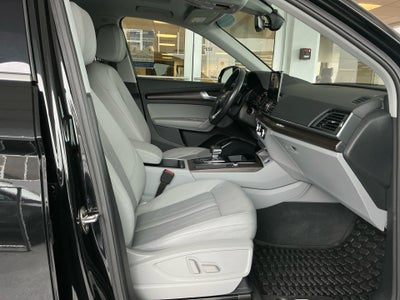2022 Audi Q5 S line Premium