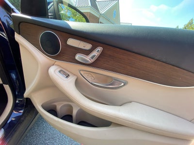 2021 Mercedes-Benz GLC 300 GLC 300