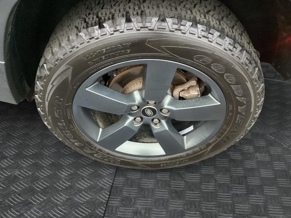 2023 Land Rover Defender S