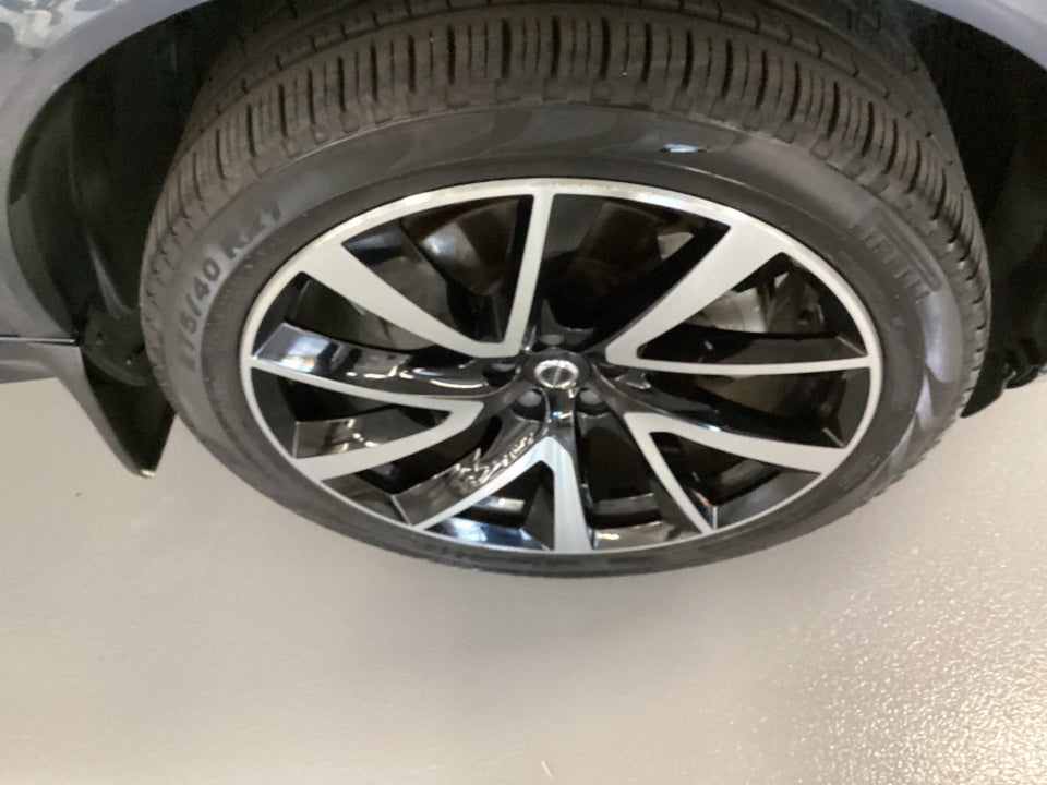 2023 Volvo XC90 Plus