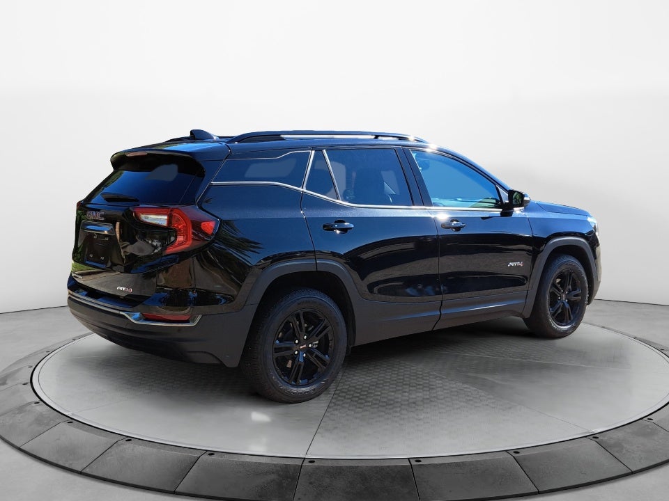 2024 GMC Terrain AT4