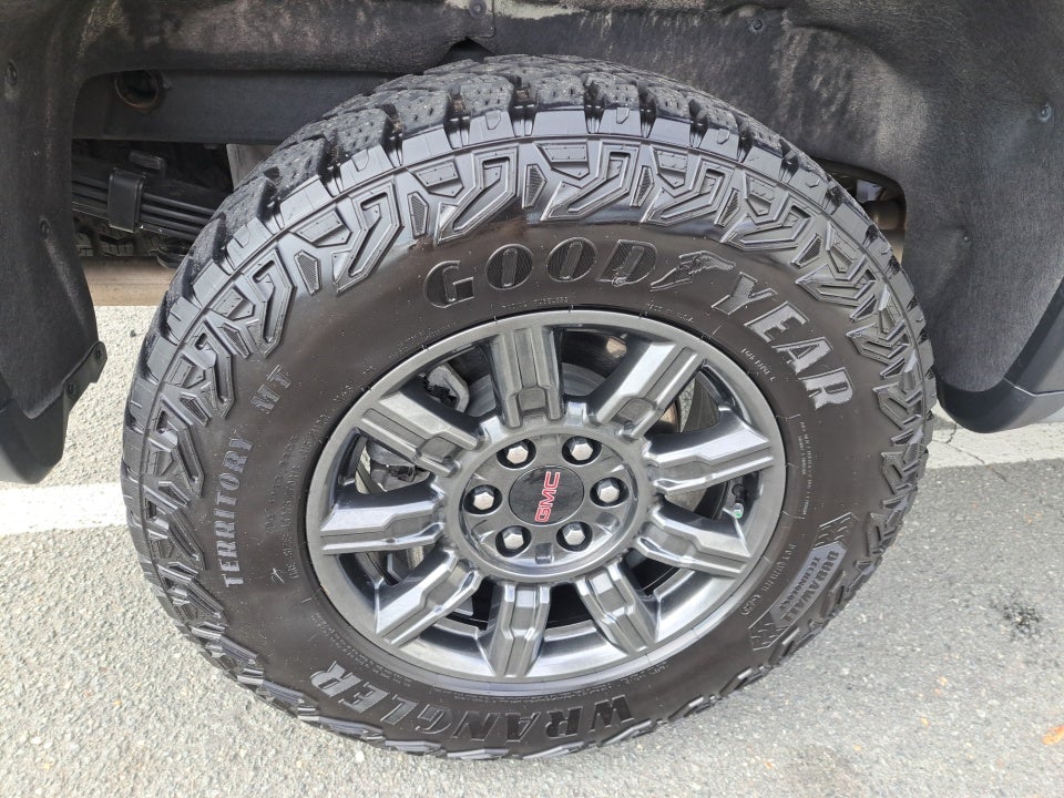 2024 GMC Sierra 1500 AT4X