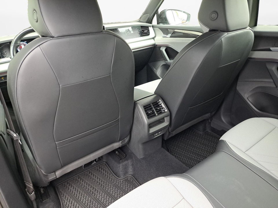 2025 Volkswagen Tiguan SE R-Line Black