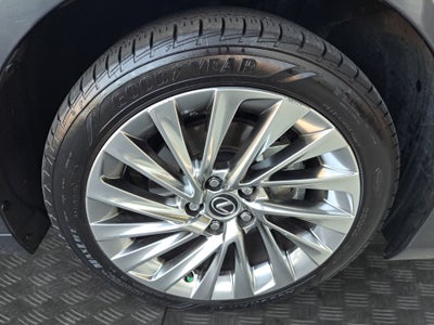 2023 Lexus ES 300h ES 300h Ultra Luxury