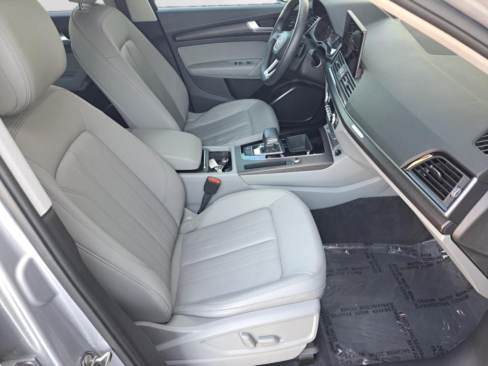 2022 Audi Q5 S line Premium