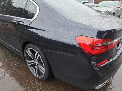 2016 BMW 750i 750i
