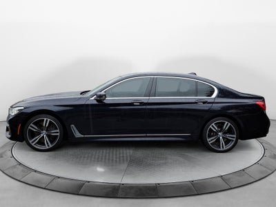 2016 BMW 750i 750i