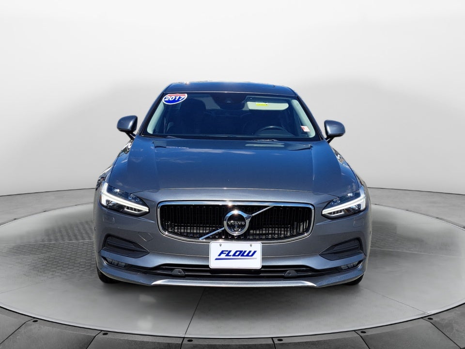 2017 Volvo S90 Momentum