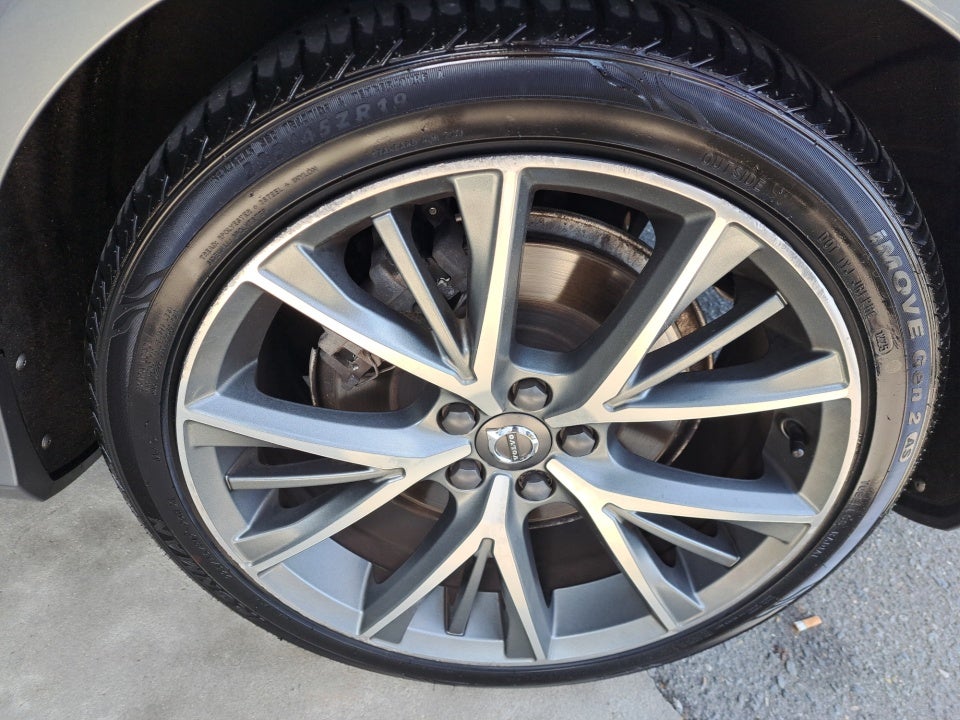 2017 Volvo S90 Momentum