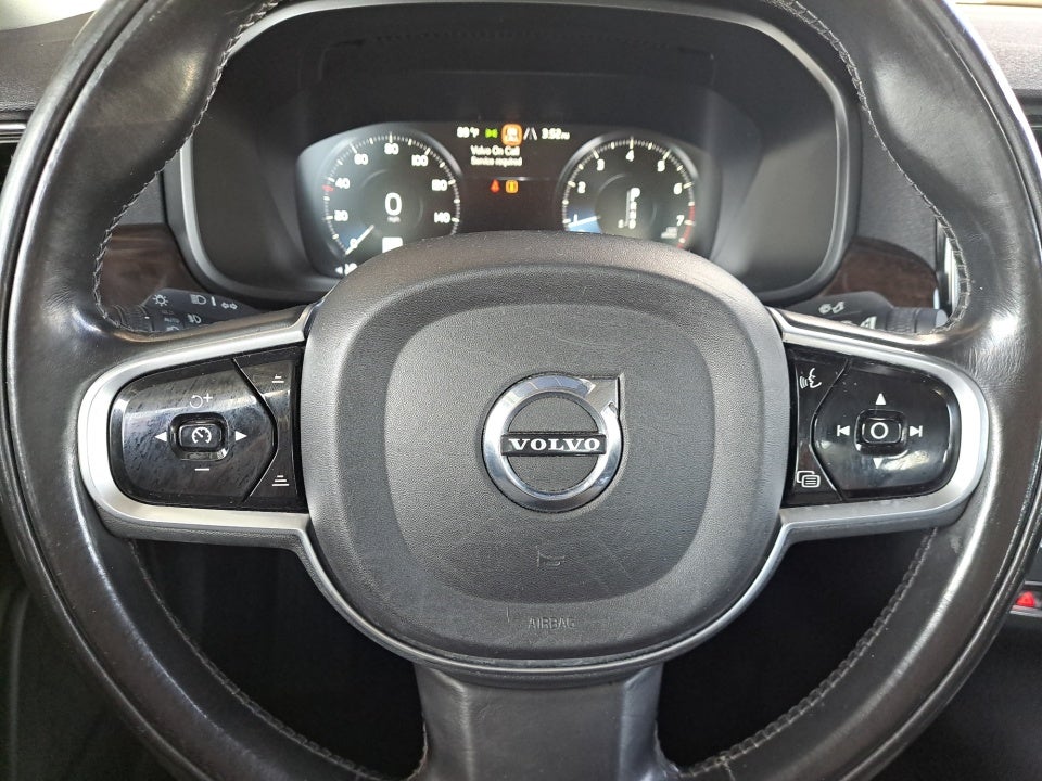 2017 Volvo S90 Momentum