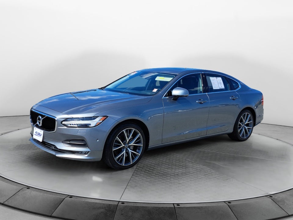 2017 Volvo S90 Momentum
