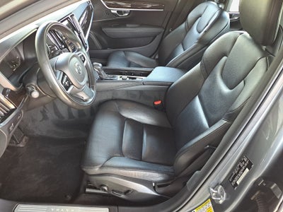 2017 Volvo S90 Momentum