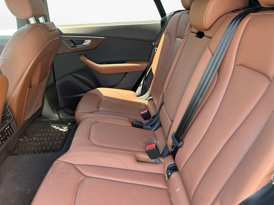 2025 Audi Q8 Premium Plus