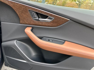 2025 Audi Q8 Premium Plus