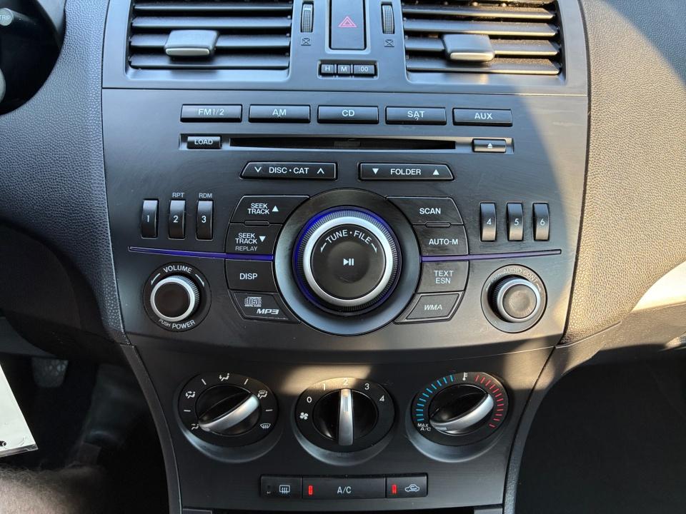 2012 Mazda Mazda3 Hatchback i Touring