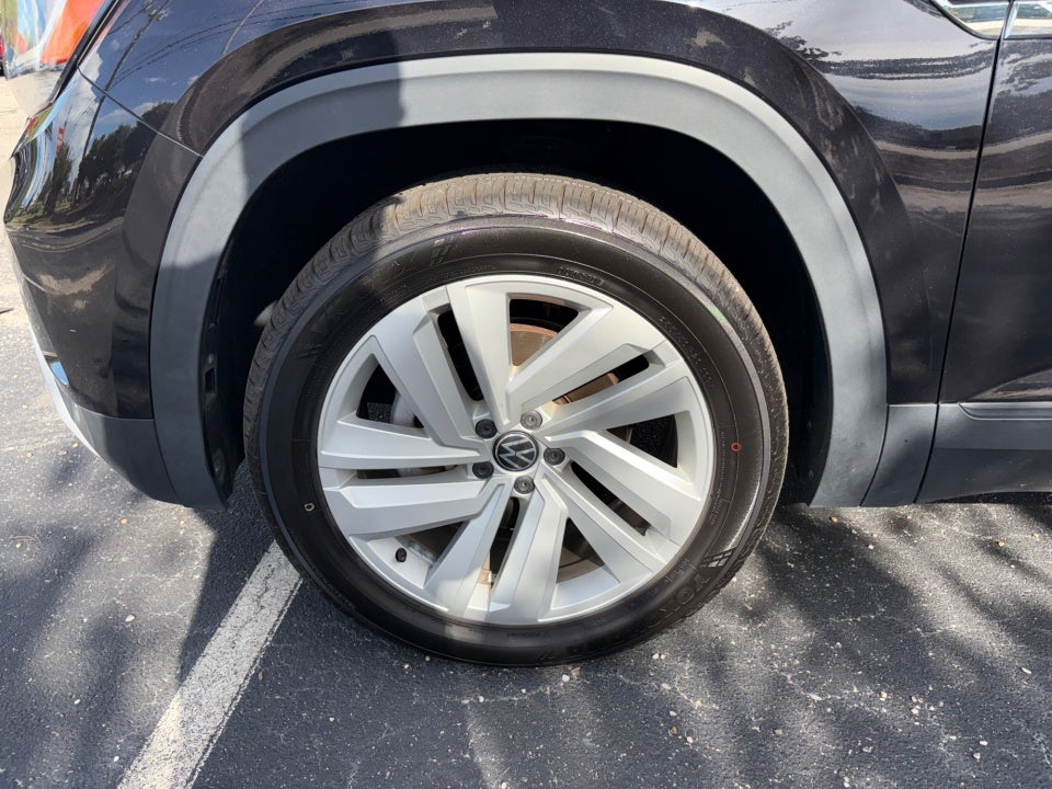 2021 Volkswagen Atlas Cross Sport 2.0T SE w/Technology