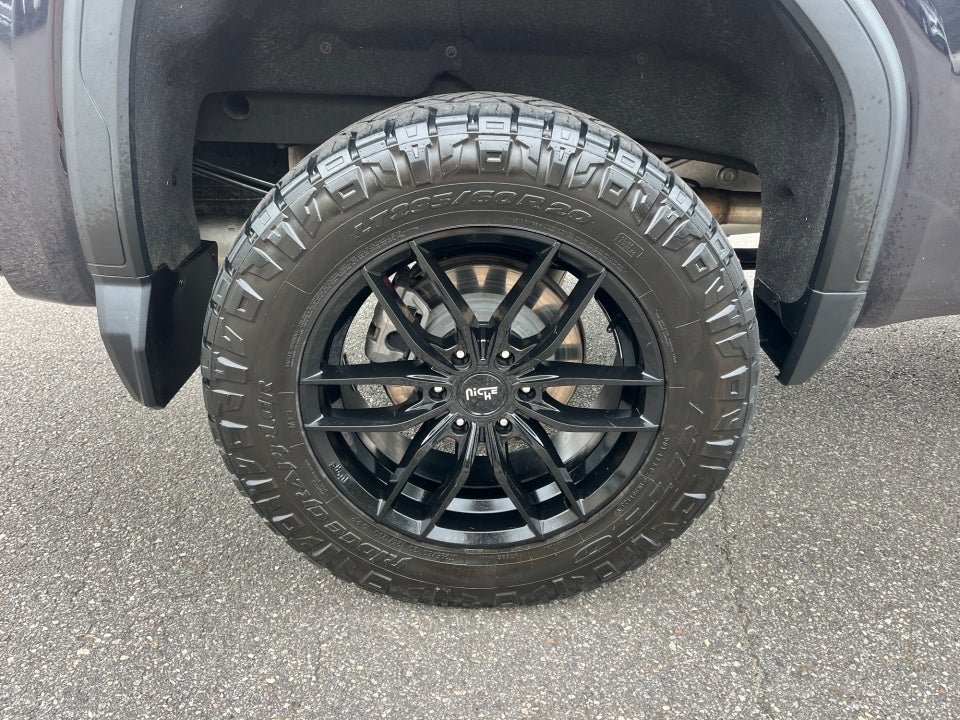 2022 GMC Sierra AT4