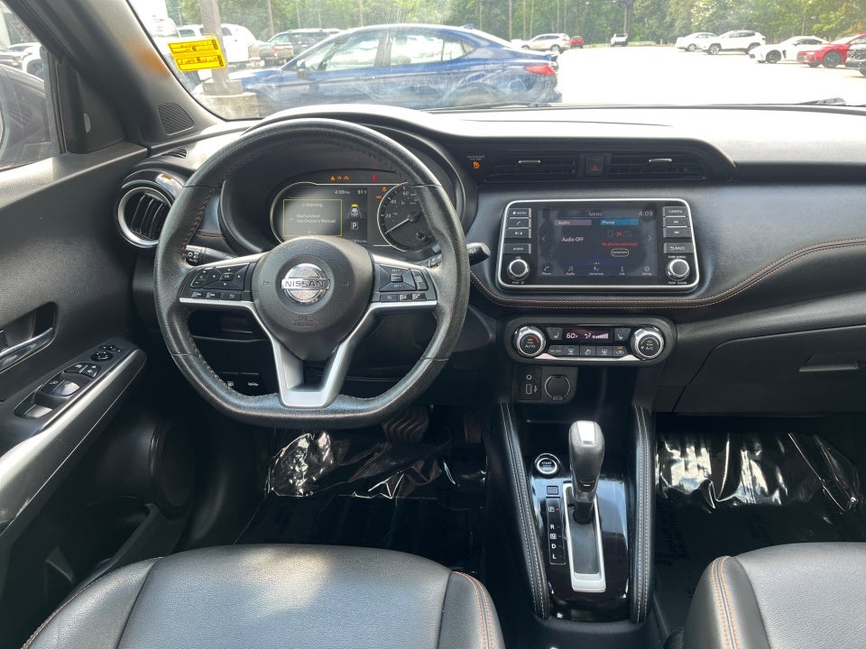 2020 Nissan Kicks SR