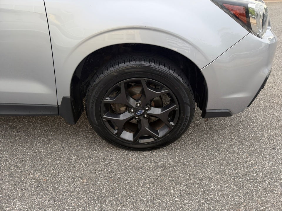 2018 Subaru Forester Premium Black Edition w/EyeSight