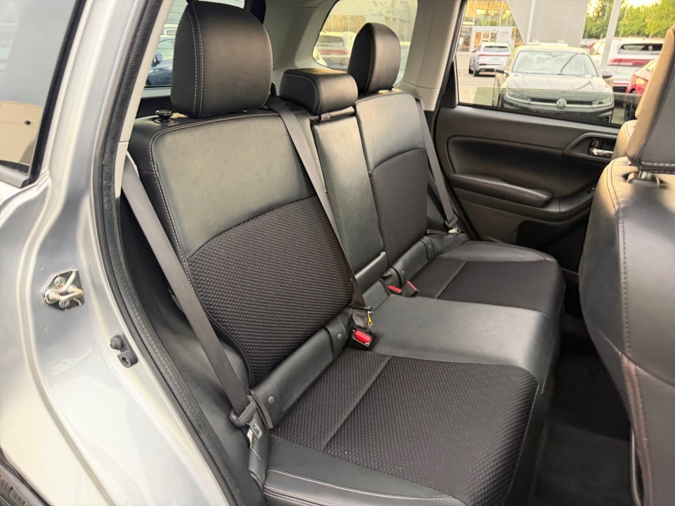 2018 Subaru Forester Premium Black Edition w/EyeSight
