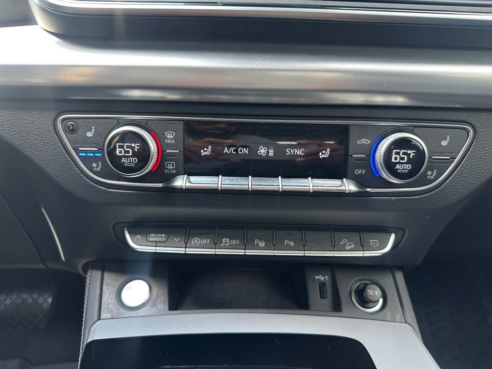 2024 Audi Q5 S line Prestige