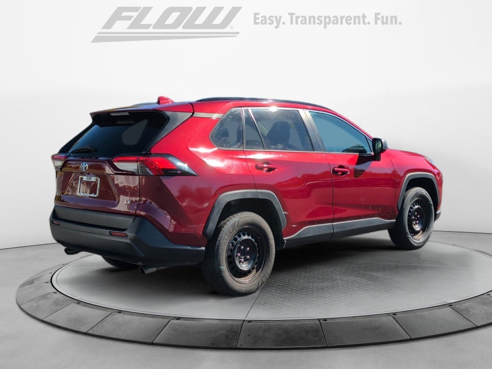 2020 Toyota RAV4 LE