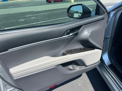 2022 Toyota Camry LE