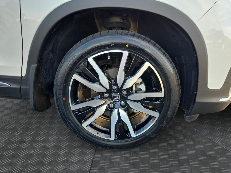 2022 Honda Pilot Touring 7-Passenger