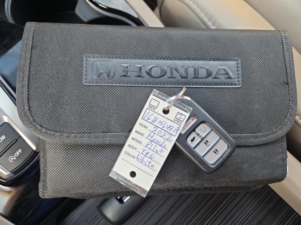 2022 Honda Pilot Touring 7-Passenger