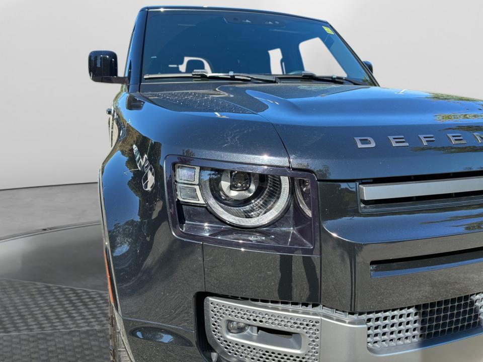 2024 Land Rover Defender Outbound