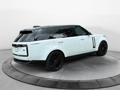 2022 Land Rover New Range Rover SE