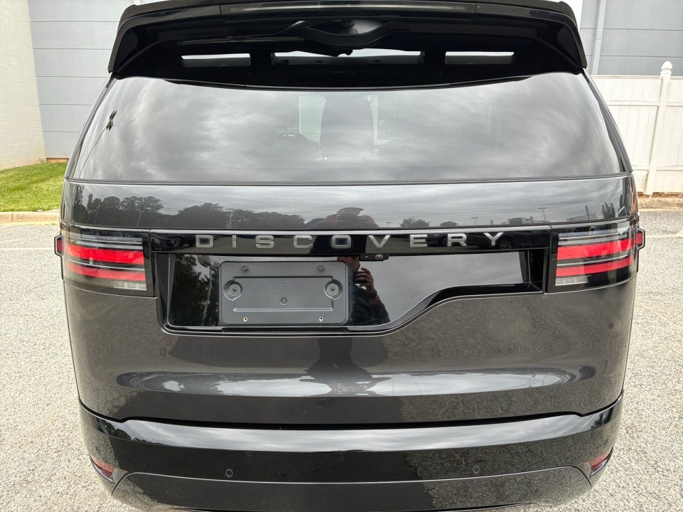 2025 Land Rover Discovery Dynamic SE