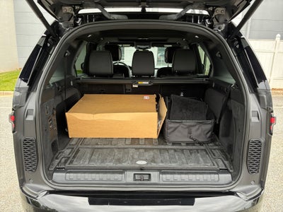 2025 Land Rover Discovery Dynamic SE